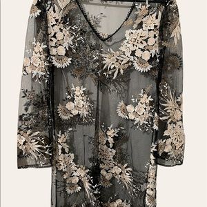 WAYF top floral size small